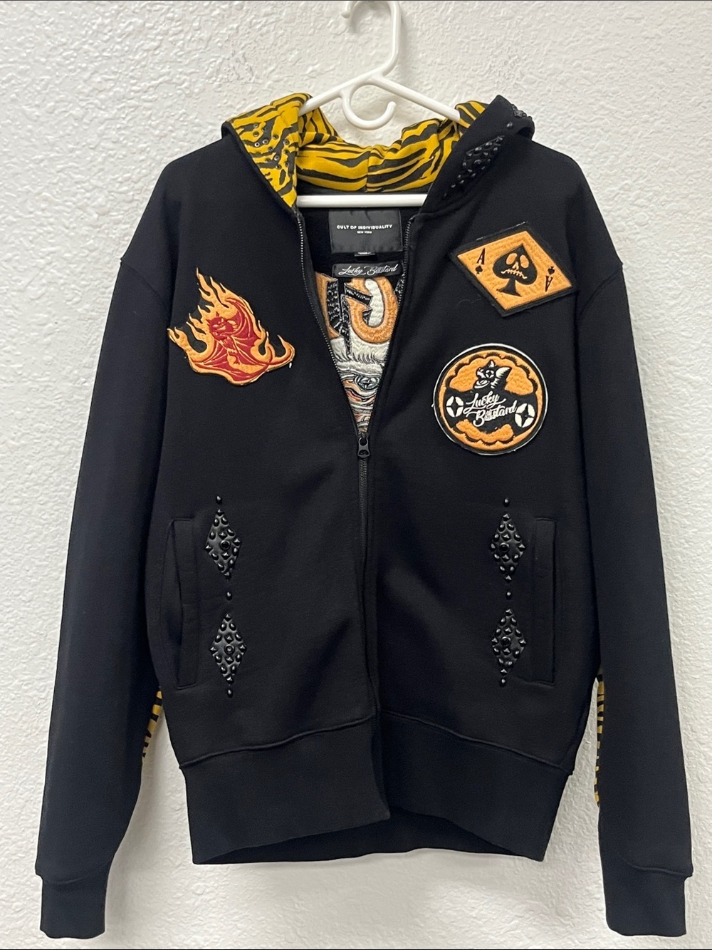 Cult of Individuality “Lucky Bastard”Black and Yellow Hoodie
#1171